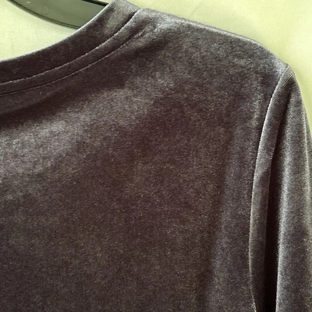 Old Navy Women’s Medium Dark Blue Velour Short Sleeve Top Shirt minimalist glam - Picture 10 of 14